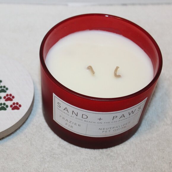 Sand & Paws Frazier Fir Scented Candle Neutralizes Pet Odor, Christmas Dog Theme - Picture 5 of 15